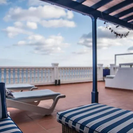 Seaview Coastal On Front Line With Amazing Sea Views And Large Terrace Villa Puerto del Carmen (Lanzarote)
