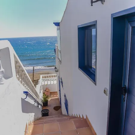 Seaview Coastal On Front Line With Amazing Sea Views And Large Terrace