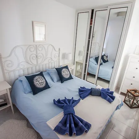 Willa Seaview Coastal On Front Line With Amazing Sea Views And Large Terrace